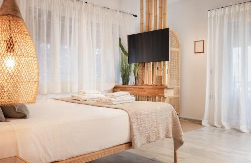 Porto Koukla Apartamento | Private Studio Apartment, Unique Location - Sea View