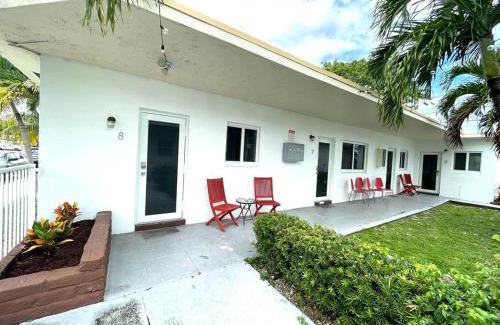 Coral Way Apartamento | Private Studio blocks from Coconut Grove