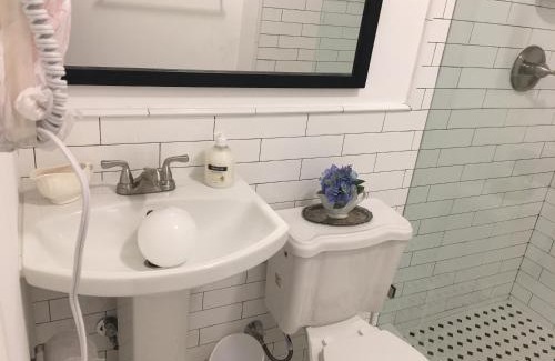 Coral Way Apartamento | Private Studio blocks from Coconut Grove