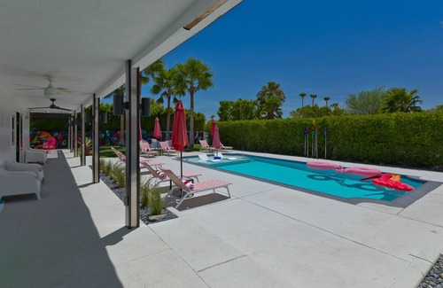 Racquet Club West Apartamento | Fantástico estudio privado en compuesto familiar
