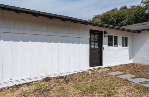 Thousand Oaks Casa | Private Studio Oasis with Nature at Your Doorstep