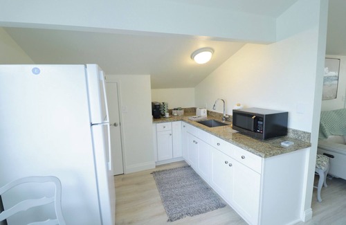 Santa Maria Apartamento | private suite, fully contained