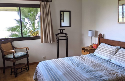 Monflanquin Apartamento | Private suite in a deep French countryside village.