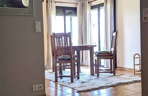 Monflanquin Apartamento | Private suite in a deep French countryside village.
