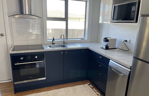 Linwood Casa | Private, tidy unit near Christchurch CBD