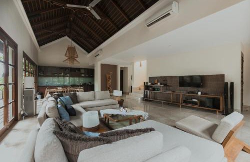 Ungasan Villa | PRIVATE TOP 5* BALI RESORT VILLA IRINA