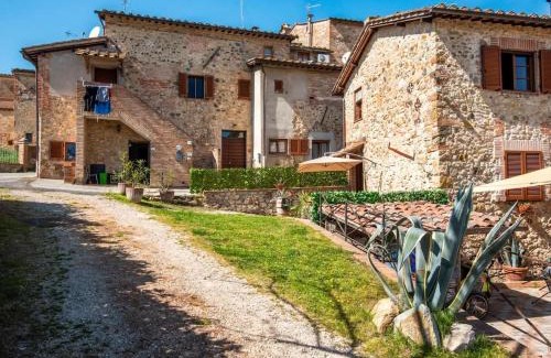 Vescovado Apartamento | Private Tuscan Villa with Stunning Hill Views