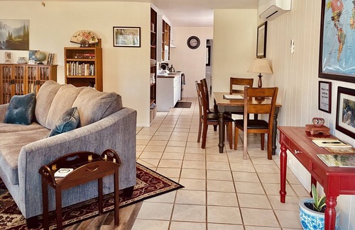 Ahwahnee Cabaña | Private two bedroom cottage off Historic Highway 49.