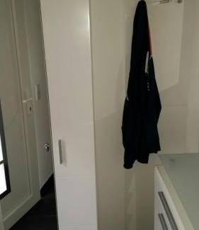 Weisenau Apartamento | Private Unterkunft Askinartar