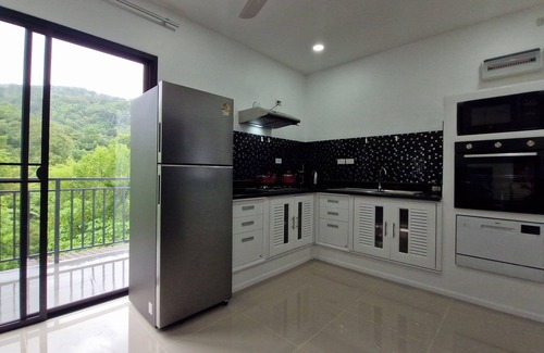 Chalong Villa | Villa con piscina privada y vistas al valle en Phuket