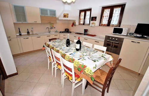 Ponte Buriano Villa | Maravillosa casa de vacaciones privada con piscina privada, A/C, WIFI, TV, patio, cerca de Arezzo