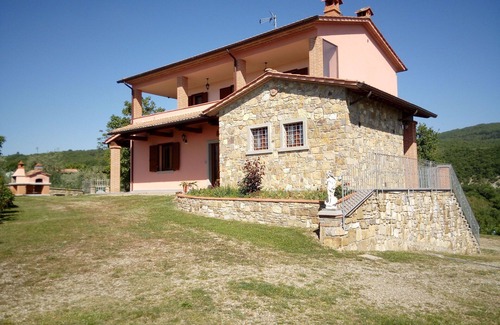 Ponte Buriano Villa | Maravillosa casa de vacaciones privada con piscina privada, A/C, WIFI, TV, patio, cerca de Arezzo