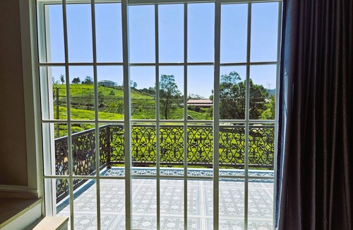Nuwara Eliya Villa | Private Villa by the Tea Estate