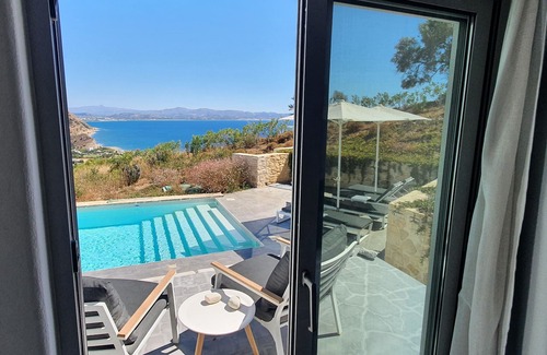 Agia Galini Villa | Private villa for 2 or 4, with heated pool and seaview