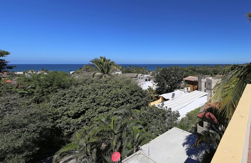 Sayulita Casa | Villa privada a pasos del pueblo y la playa. Enorme cocina / piscina / wifi / aire acondicionado