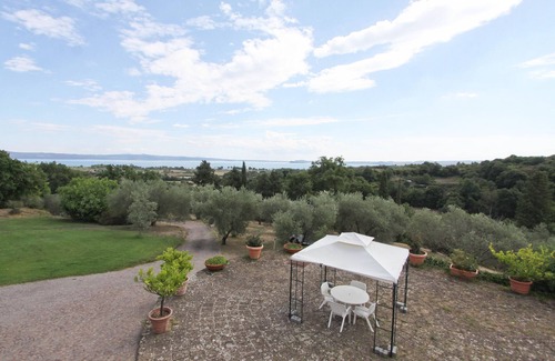 Grotte di Castro Villa | Villa exclusiva en las colinas con vistas al lago de Bolsena y piscina privada
