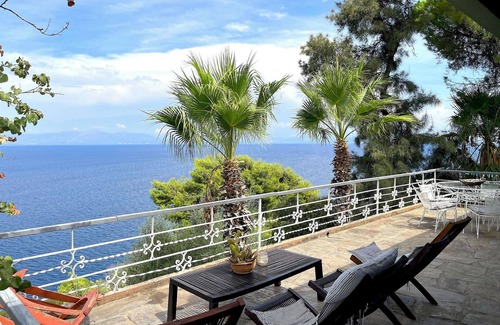 Mavrovouni Villa | Villa privada con vistas panorámicas al mar.