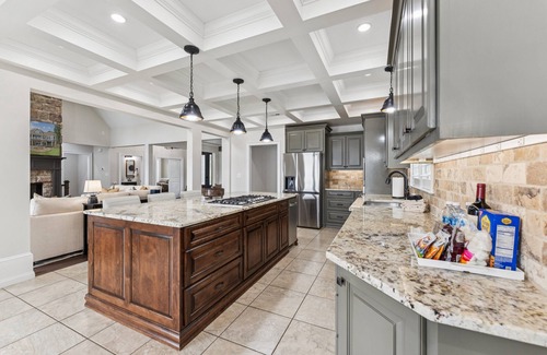 Lake Norman of Catawba Casa | Private Waterfront Home with Pool, Hot Tub - ideal for up to 16