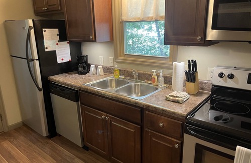 Central Apartamento | Private Wooded Cottage 2 Bed/1 Bath