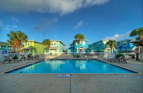 Cinnamon Shore Casa | Private Yard Shared Pool Near the Beach Bluetique Hotel by AvantStay