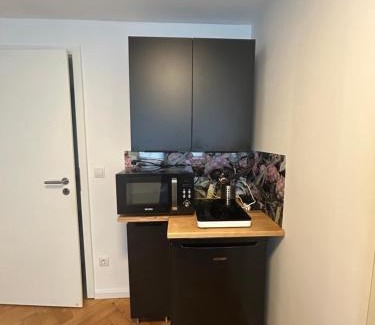 Graurheindorf Casa | Private Zimmer mit eigener Küche und in Rheinnähe