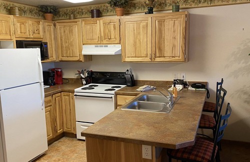 Lead Condominio | Privately Owned 2 Bedroom condo located at Barefoot Resort..