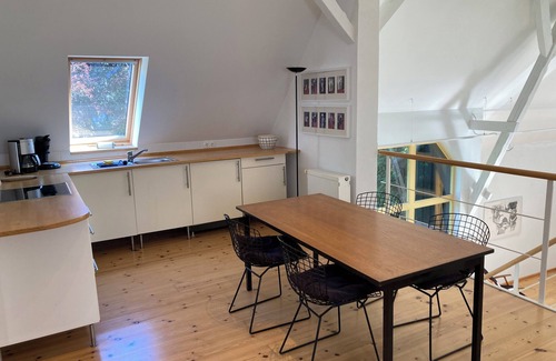 Muritz Casa | Privates Landhaus Eines Berliner Künstlerehepaares mit Parkähnlichem Garten