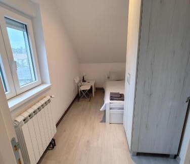 Surcin Casa | Privatna soba Marijana-Olja