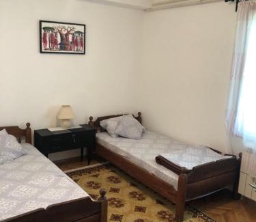 Gornja Toplica Casa | Privatni smeštaj Sobe Branković
