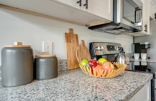Glencliff Estates Condominio | Probably On Broadway, Cozy Nashville Condo