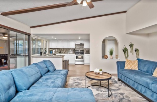 Northeast Carrollton Casa | Proctor Family Home W/ Game room in great Area