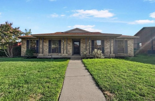 Northeast Carrollton Casa | Proctor Family Home W/ Game room in great Area