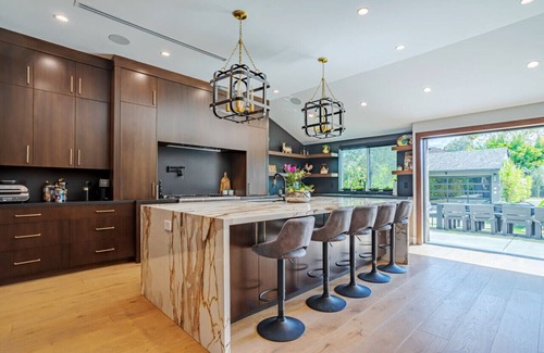 Sherman Oaks Casa | Production and Events only Modern luxury house with pool