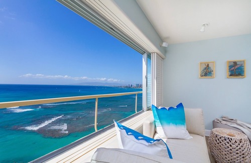 Diamond Head - Kapahulu - St. Louis Condominio | Decoración profesional, frente a la playa, Unidad doble en el piso 18.