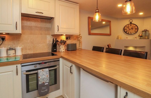 Dulverton Cabaña | PROFFITTS COTTAGE, pet friendly in Dulverton