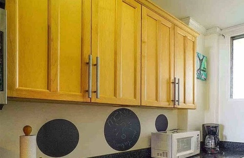 Waikiki Apartamento | PROMO 40% MONTHLY DISCOUNT! WAIKIKI OCEAN/HARBOR VIEW 2BDRM 1 BTH FULL KITCHEN