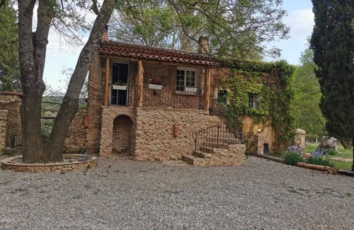 Salernes Casa | Property ****for 8 people- 1.2 hectares-1 pond
