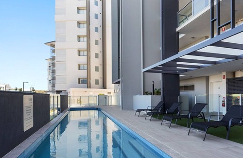Birtinya Apartamento | Property Vine - Waterline