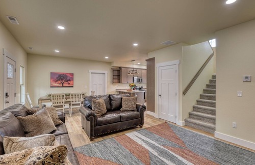 Rockerville Condominio | Prospector's Retreat in Historic Rockerville Gold Town