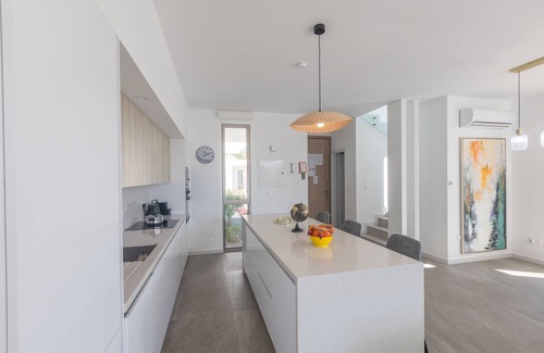 Kapparis Cabaña | Protaras Azure Villa AZV16 - sleeps 7 guests in 3 bedrooms