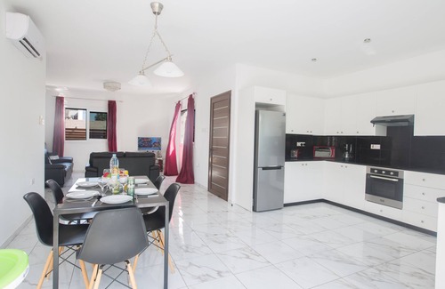 Protaras Cabaña | Protaras Villa GD44 - una villa que tiene capacidad para 6 invitados en 3 dormitorios