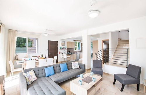 Pernera Cabaña | Protaras Katerina Villa KV60 - a villa that sleeps 7 guests in 3 bedrooms