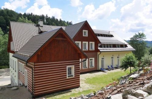 Desna Apartamento | Protržená přehrada Bílá Desná by Interhome