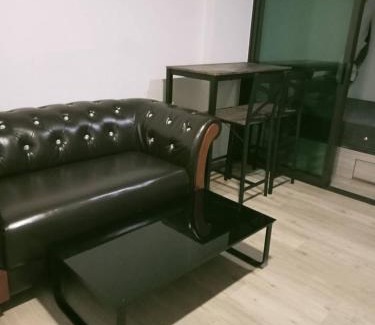 Chachoengsao Apartamento | Proud Condo