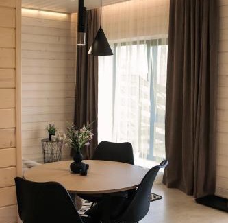 Slavske Casa | Provance House