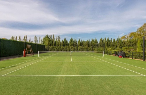 Molleges Apartamento | Proveçal Villa with private pool and tennis court