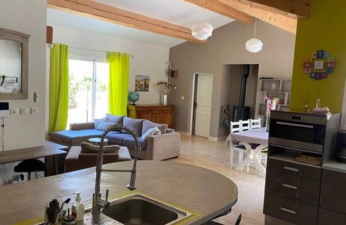 Vinon-sur-Verdon Villa | Villa provenzal con piscina