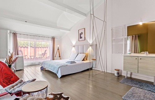 Le Val Cama Y Desayuno | Escapada provenzal en Mas J des Sens: Encanto y confort en el corazón de la Provenza