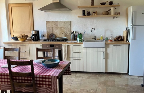 Villecroze Otro | Provençal farm among olive trees; view of the hill from a large shaded terrace