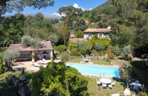 Tourrettes-sur-Loup Villa | Casa Provenzal, piscina privada, vistas al mar